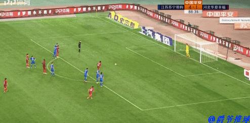 中超门将喝水哥gif,阿根廷门将扑单刀gif