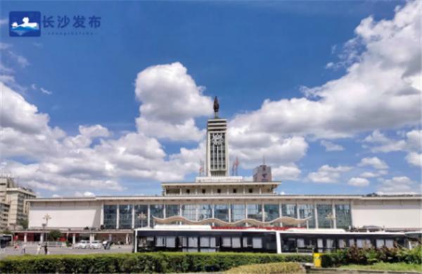 湘江评论|“长沙蓝”刷屏成网红，这波城市形象宣传实力圈粉无数