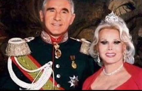 她被骂高级*女妓**，遭性侵生下女儿，69岁嫁给王子，却悲惨而死