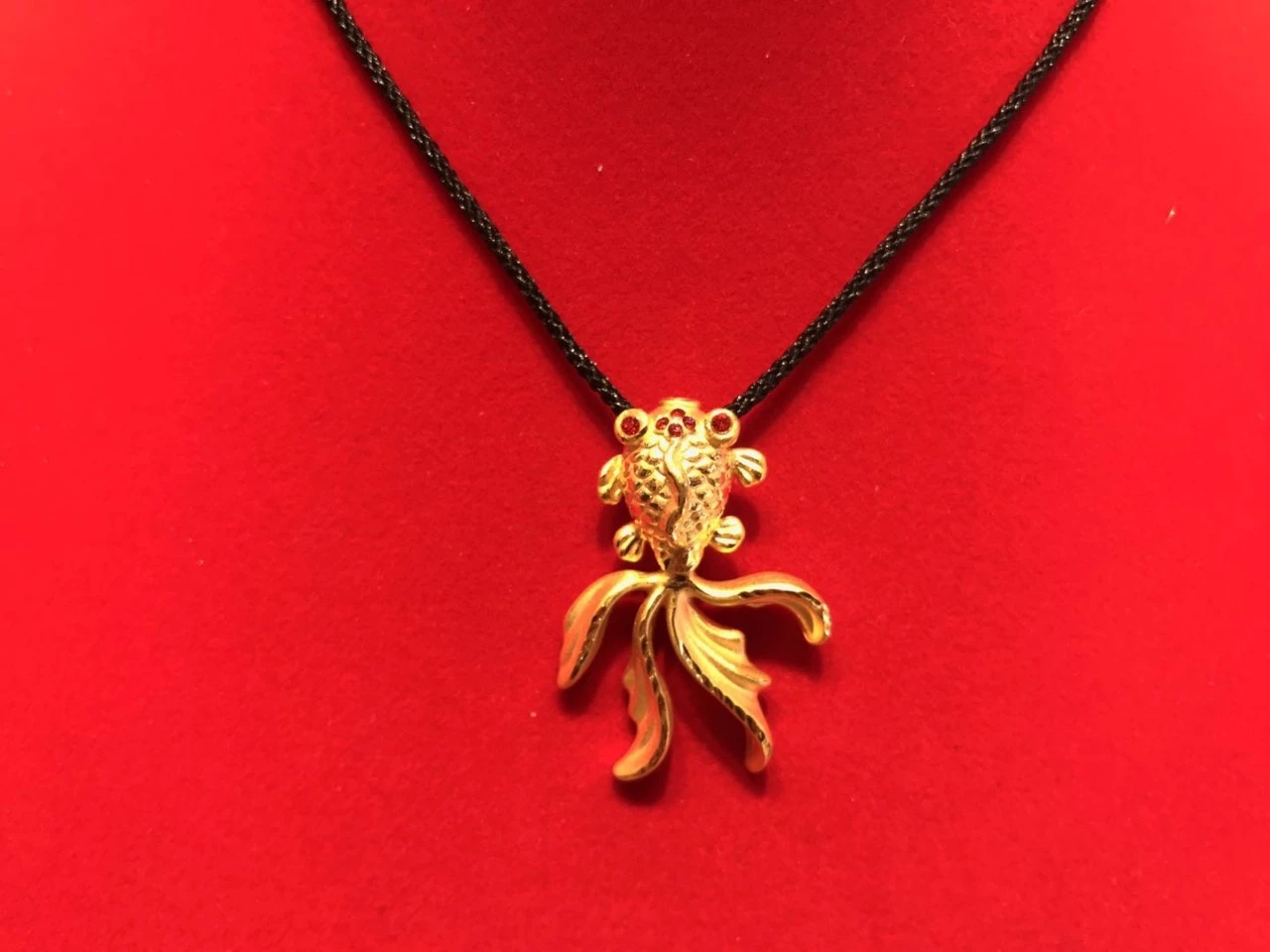 象牌吊坠什么含义,戴关羽吊坠的含义