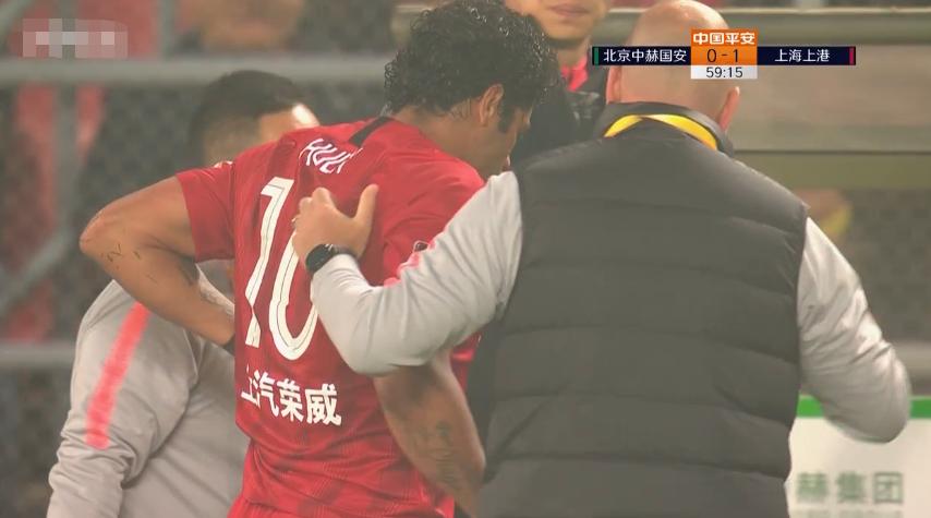 上港2-1双杀卓尔新援首秀破门,2:1逆转绝杀国安