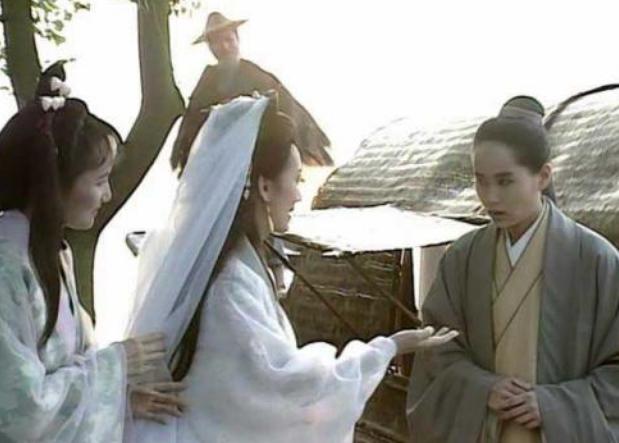 前世修得同船渡今世修得共枕眠,百年修得同船渡千世共枕眠意思