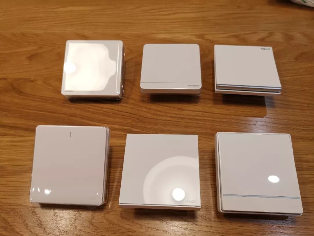 开关插座无边框优缺点,十款实用的带开关插座排行榜