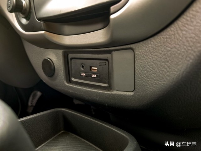 璧蜂簹k2700鍥涢┍杞诲崱,璧蜂簹鍘㈠紡灏忚揣杞2700