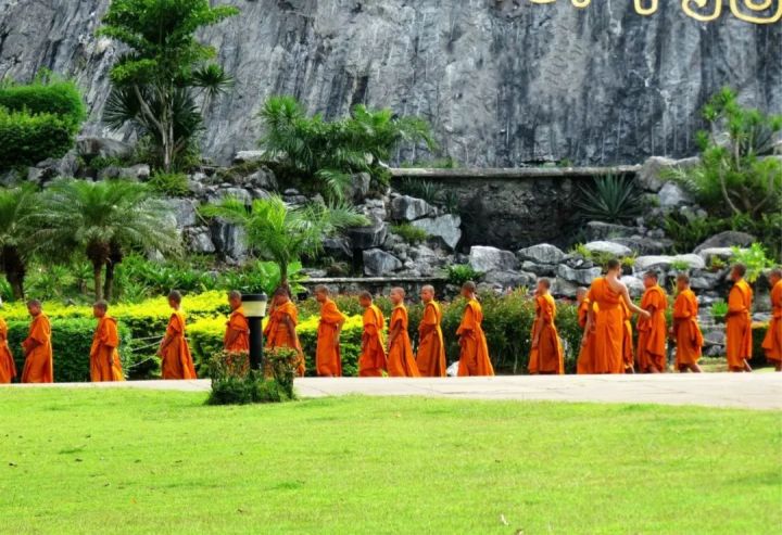 泰国是什么样的农村呢,泰国是个怎样的国家