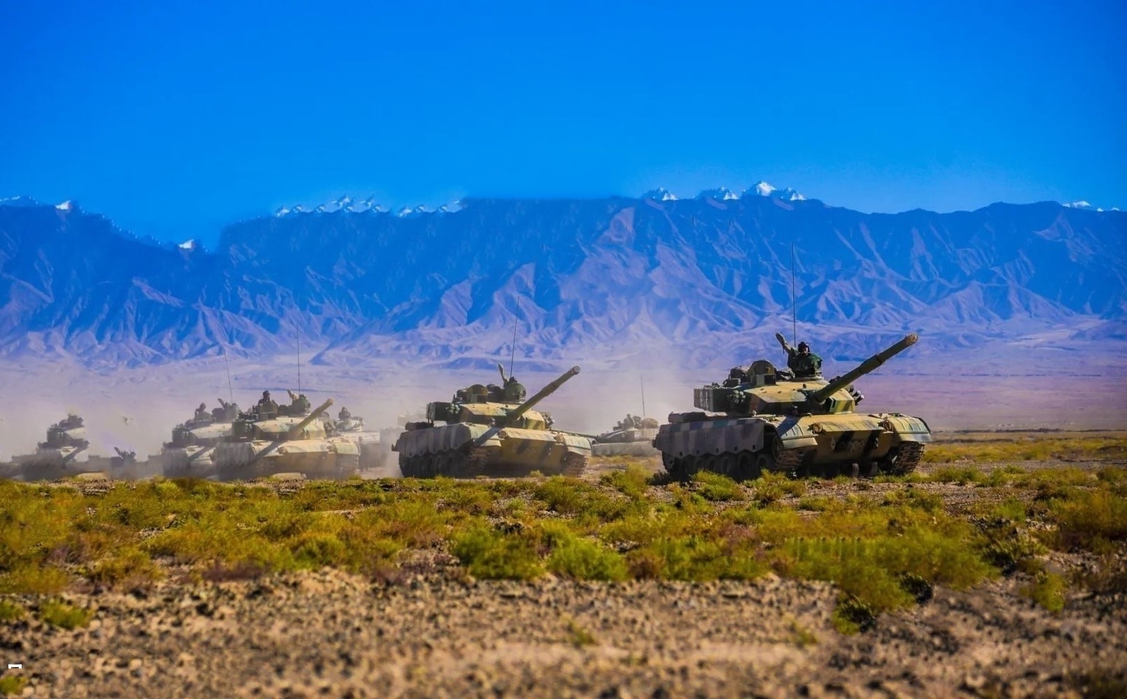 t-84坦克跟t-90坦克有什么区别,t-90a坦克和04-07坦克哪个更厉害