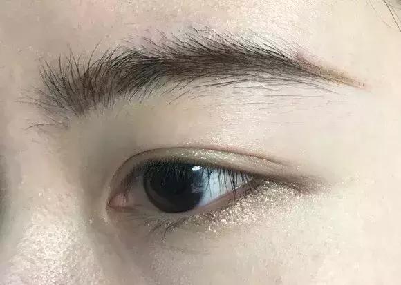 适合新手的一款网红眉笔,最流行的眉笔画出来特好看