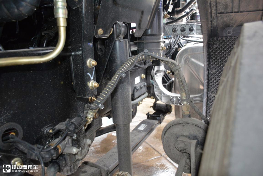 新东风天龙kl怎么样,2017款东风天龙kl9.6配置介绍