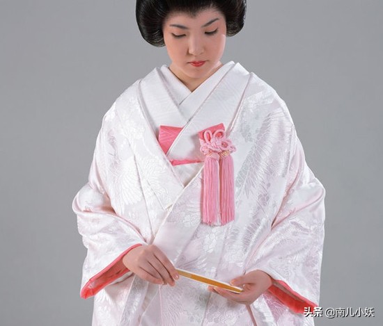 汉服与韩服的区别及韩服来历,汉服服饰需要佩戴的首饰