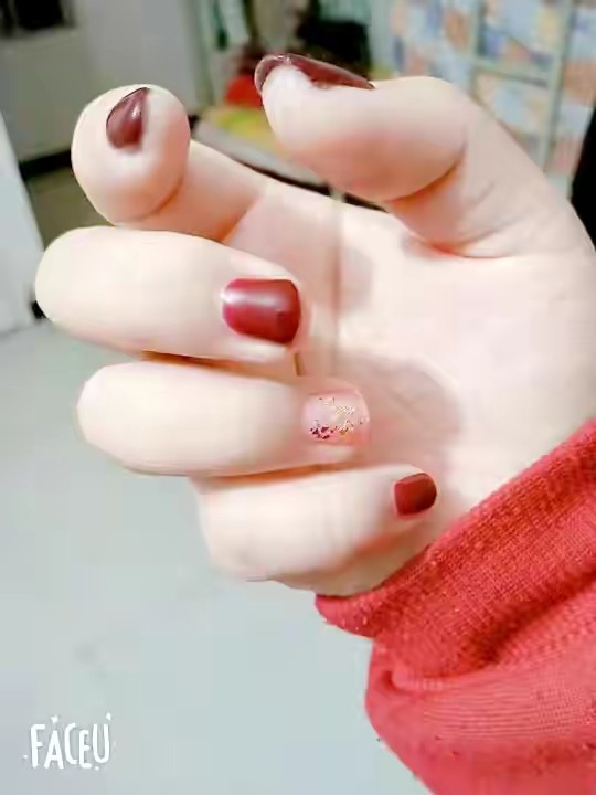 美甲小工具自己做,美甲初学者适合做的美甲图片大全