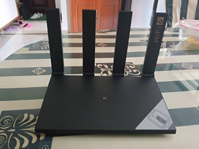 华为ax3pro和小米ax3000哪个好,华为路由器ax3pro对比小米ax3000