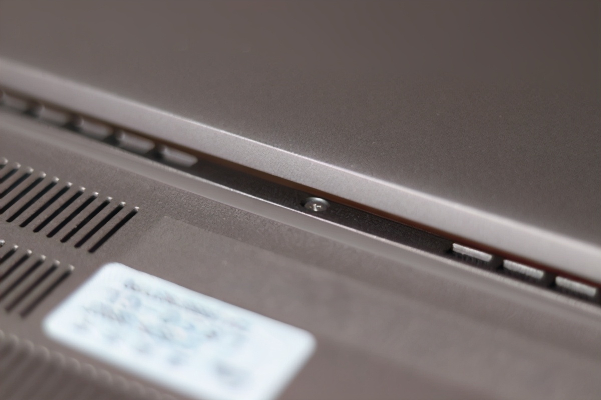 戴尔latitude5330二合一,latitude5320测评