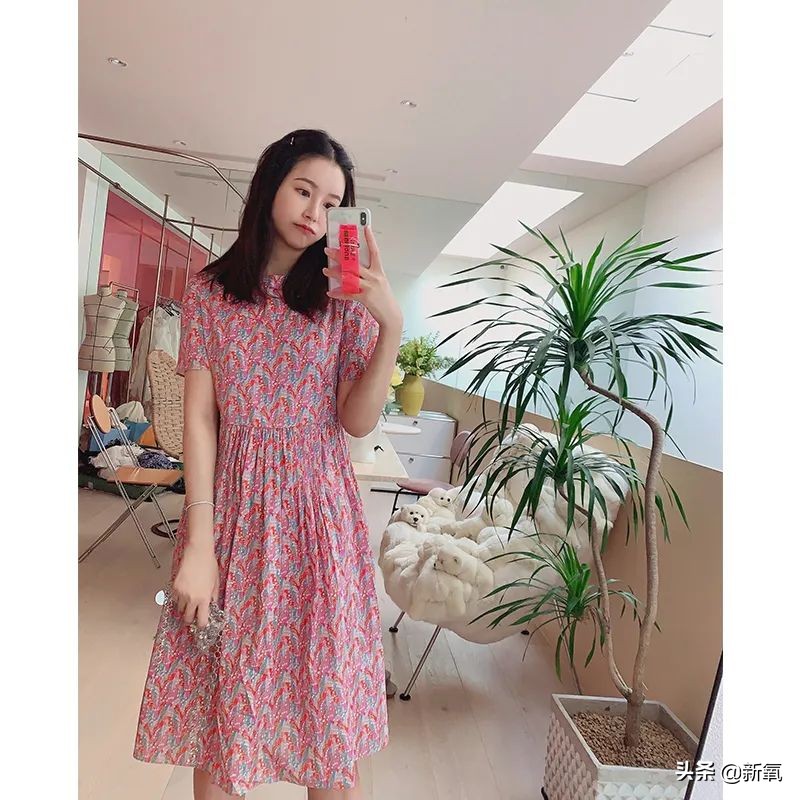 抄袭正牌总裁夫人的MiuMiu，张大奕最新暗戳戳挑衅的文案也太够了