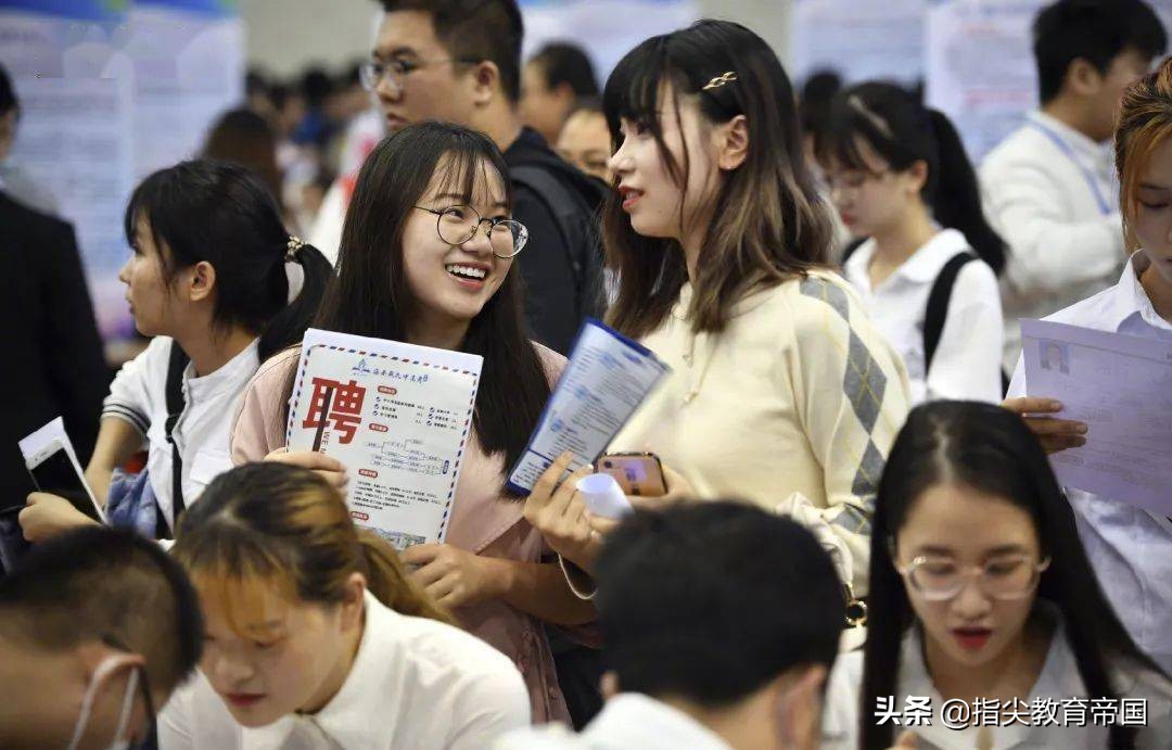 为什么文科找工作难,文科女生适合找什么工作