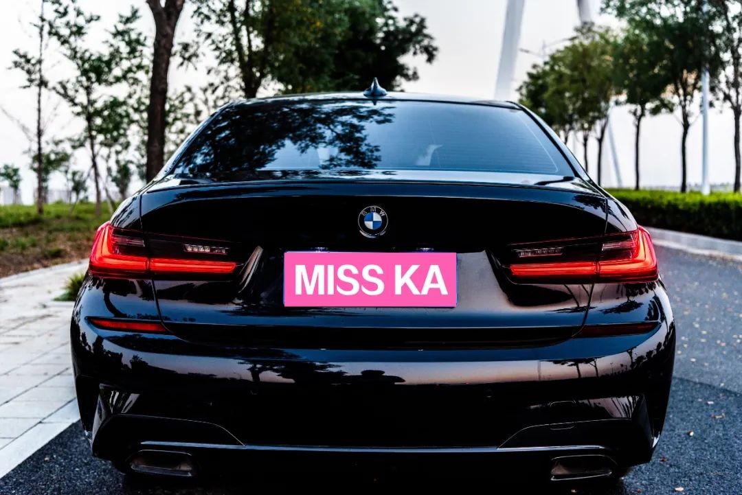 宝马325li实际油耗多少,宝马325li曜夜运动版油耗