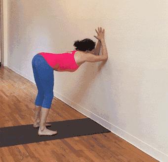 瑜伽倒立排毒养颜,每天坚持几分钟瑜伽倒立美容养颜