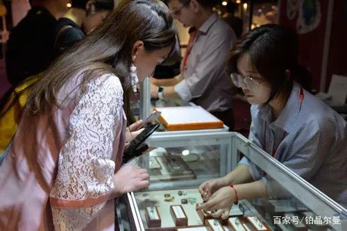 学手工银饰开个店靠谱吗,银饰店自己拿货还是加盟好