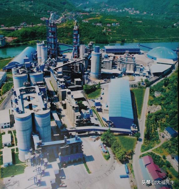 钢铁年代战友重逢,钢铁情怀