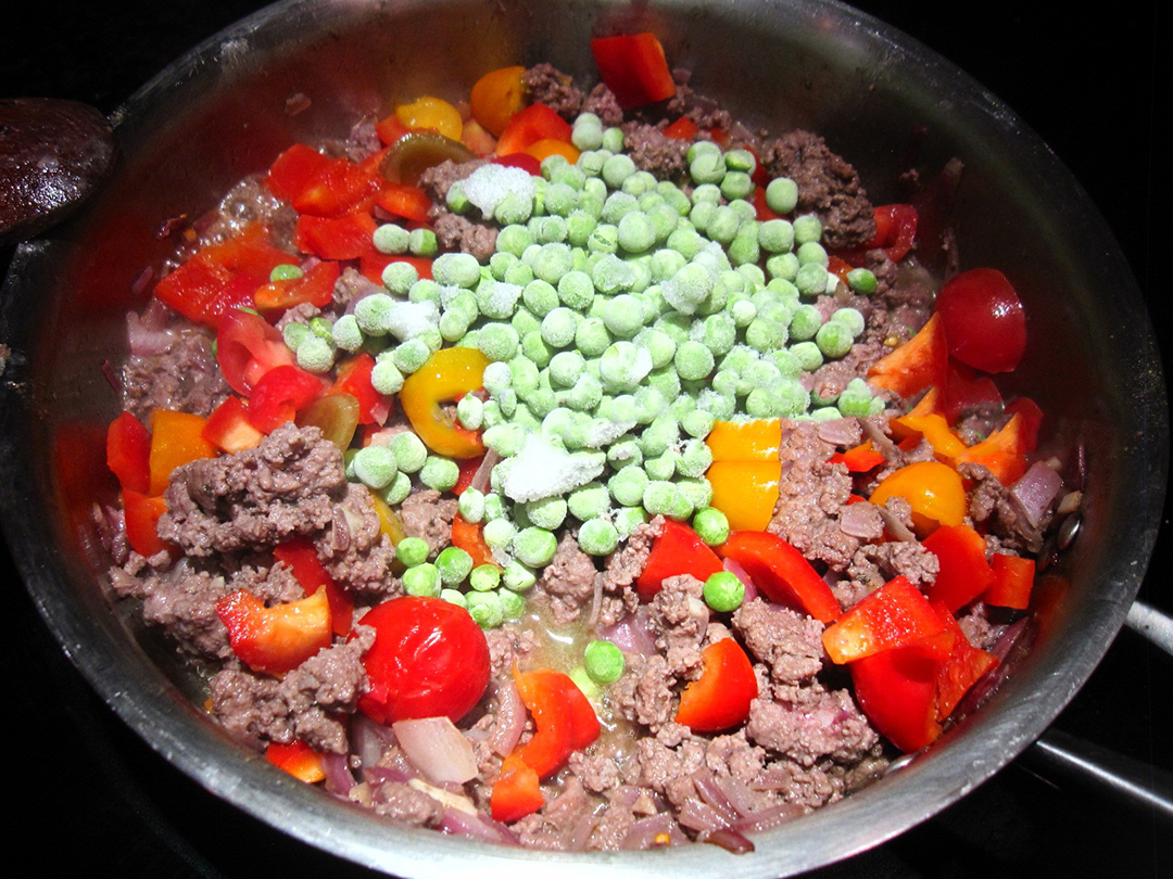 做意面时，面条过凉水就错了，多数人不懂，难怪炒面粘锅不顺滑