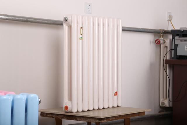 暖气片不用的房间关掉会冻住吗,暖气片不用不放水上冻怎么办