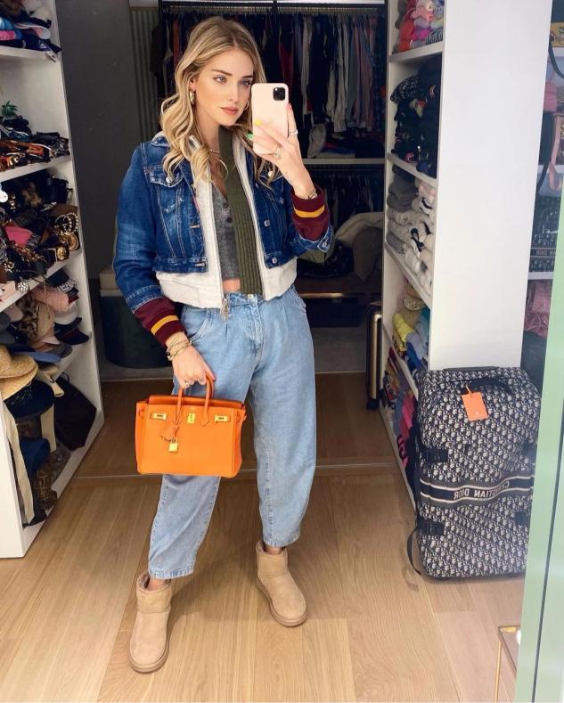 女人的衣服无需买太多,女人所有的衣服