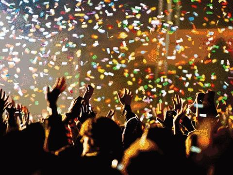 干杯！你离夏日畅爽就差了个啤酒节，快来这里凑凑热闹~