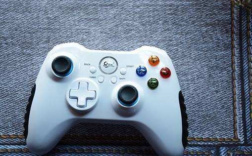 手机外设系列：手机秒变掌机，快约老铁玩一局魂斗罗－蓝牙手柄篇