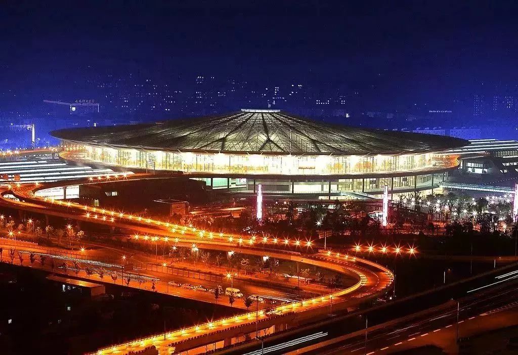 上海地铁18号线沿线有什么好玩的,上海地铁14号线沿途有什么好玩的