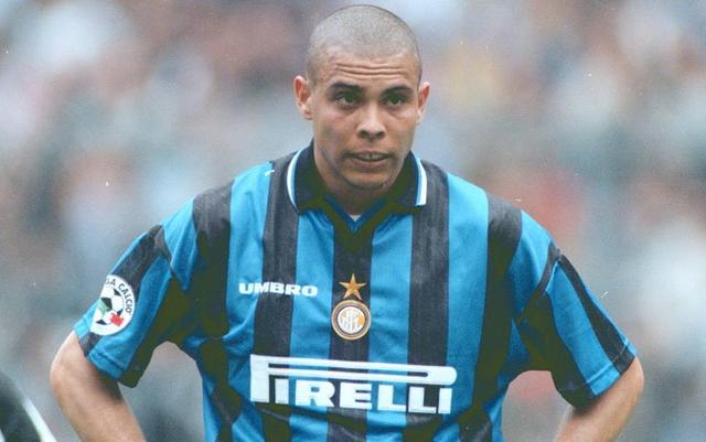 足坛各大巨星退役瞬间,足坛十大老将排名