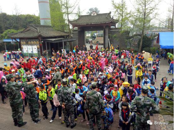 【慢游新天府，感受新成都】端午节特辑（二）|世界冠军蒋文文、蒋婷婷带你去逛川西林盘和特色小镇打卡地