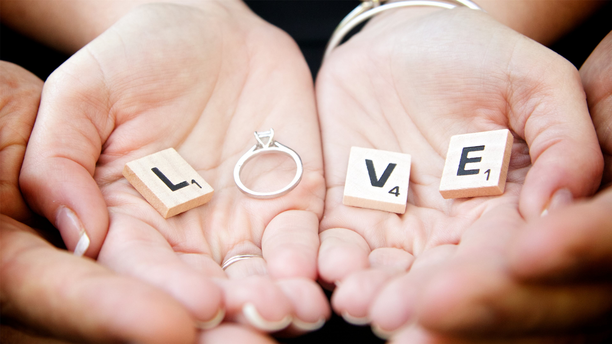 人到中年的女人几大特征,人到中年这4种女人最吸引男人