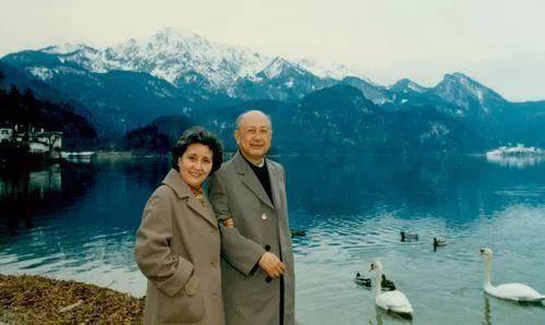 閽卞妫拰浠栫殑鍏勫,閽卞妫拰浠栫殑濡诲瓙鎬庝箞鍦ㄤ竴璧风殑