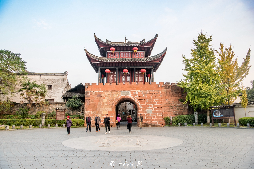湖南怀化什么山寨好玩,怀化的怪物