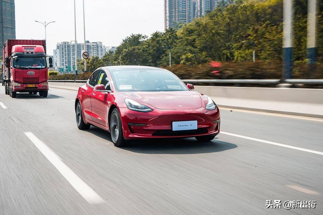 特斯拉model3对比奥迪rs3,特斯拉model3和小鹏p7哪个好