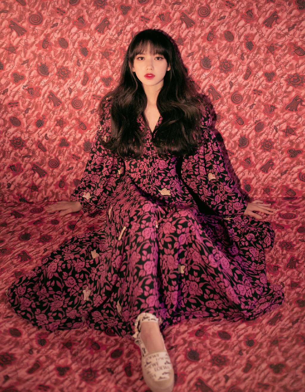 程潇穿白色卫衣,程潇穿蓝色卫衣