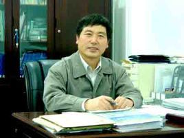 他创造了史上最不可思议的奇迹,他创造了三个第一