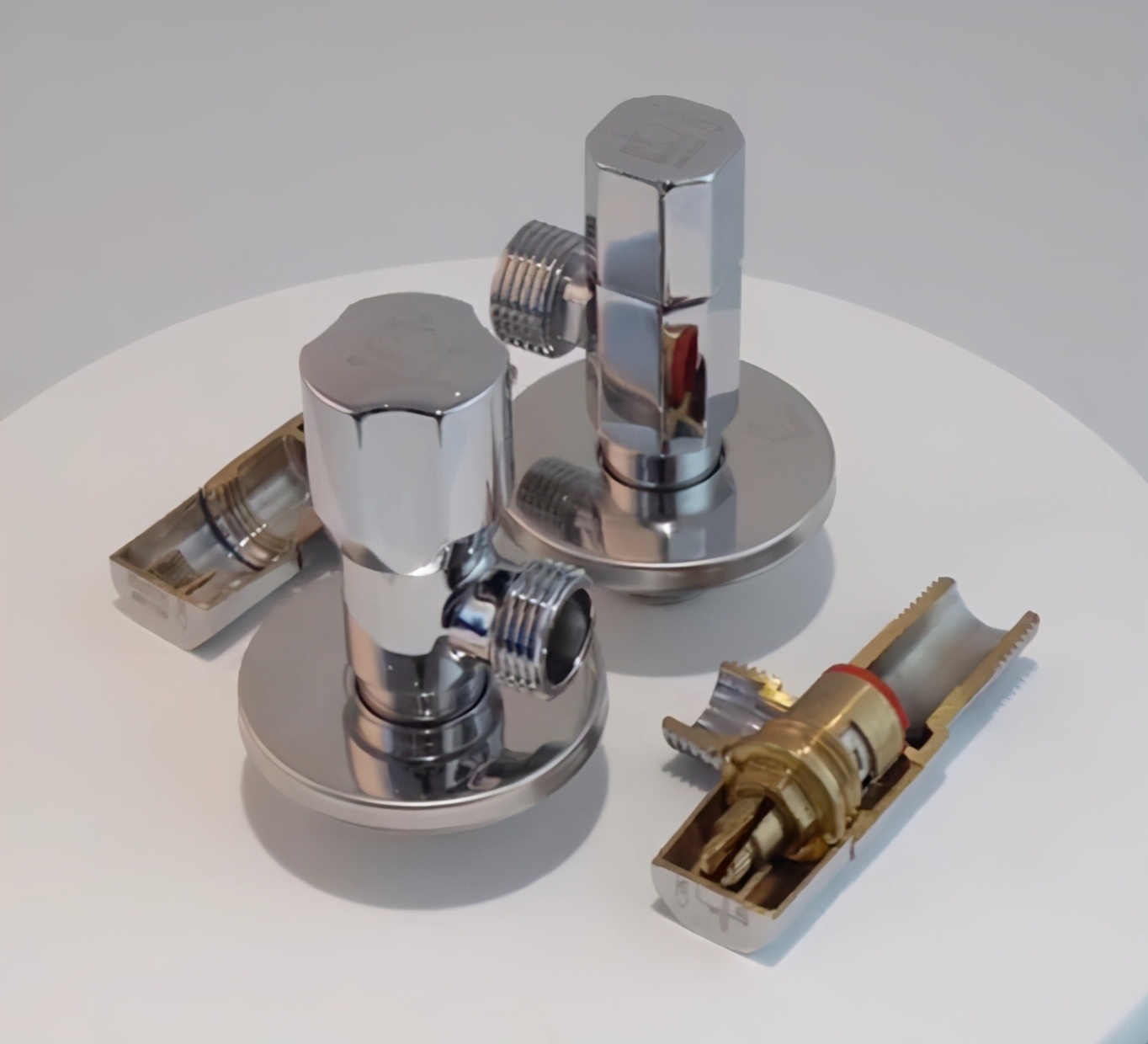 装修房子全包和半包的区别在哪,相同材料半包比全包省多少钱