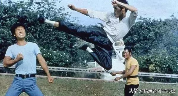 周星驰天才在左疯子在右,周星驰孤独