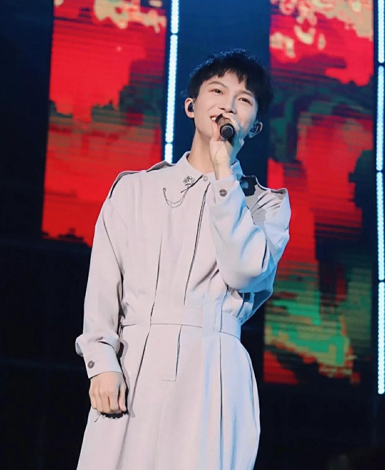 鍛ㄦ繁琚粦绮夐粦鎴愪粈涔堜簡,鍛ㄦ繁濡備綍搴斿榛戠矇