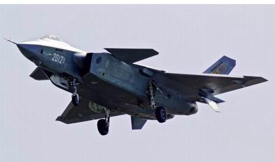 22岁负责攻克世界性难题，让中国战斗机领先世界的杨伟究竟多牛？