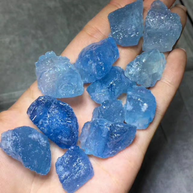 三月生辰石——海蓝宝海精灵功效