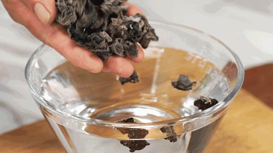 减肥脸变松怎么办？每天吃它皮肤好还能瘦