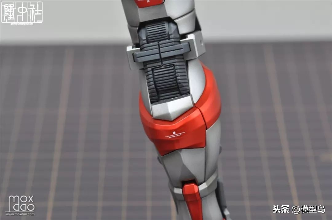 机动奥特曼模型爆甲,奇葩初代奥特曼超可动