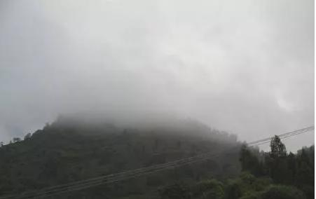 有雨山戴帽无雨山没腰谚语,有雨山戴帽无雨山没腰的简单解释