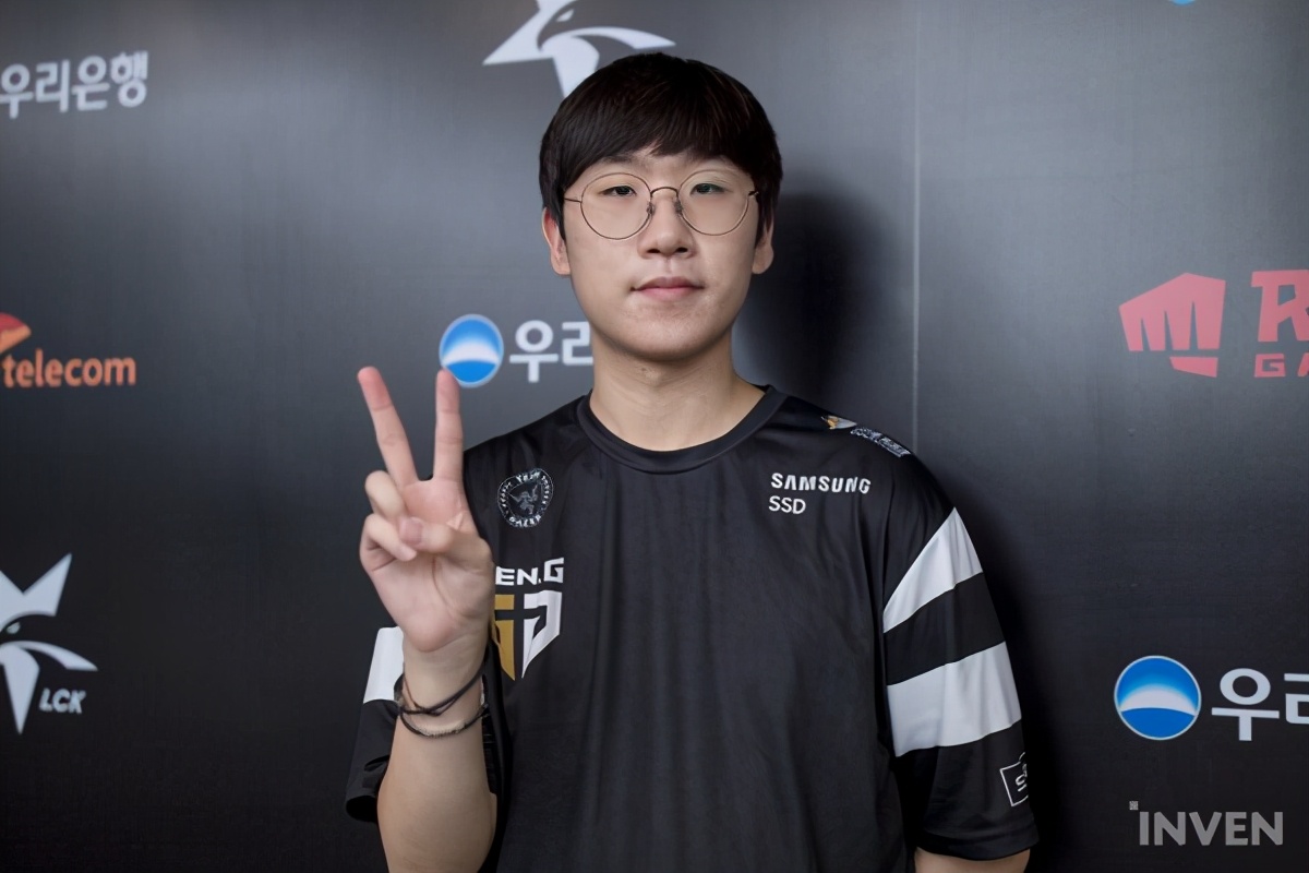 英雄联盟史上最强十大ad,英雄联盟史上10大adc选手