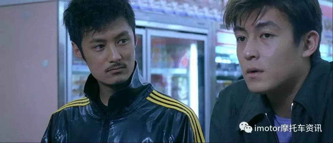 老司机飙车秋名山,秋名山老司机pk跑车