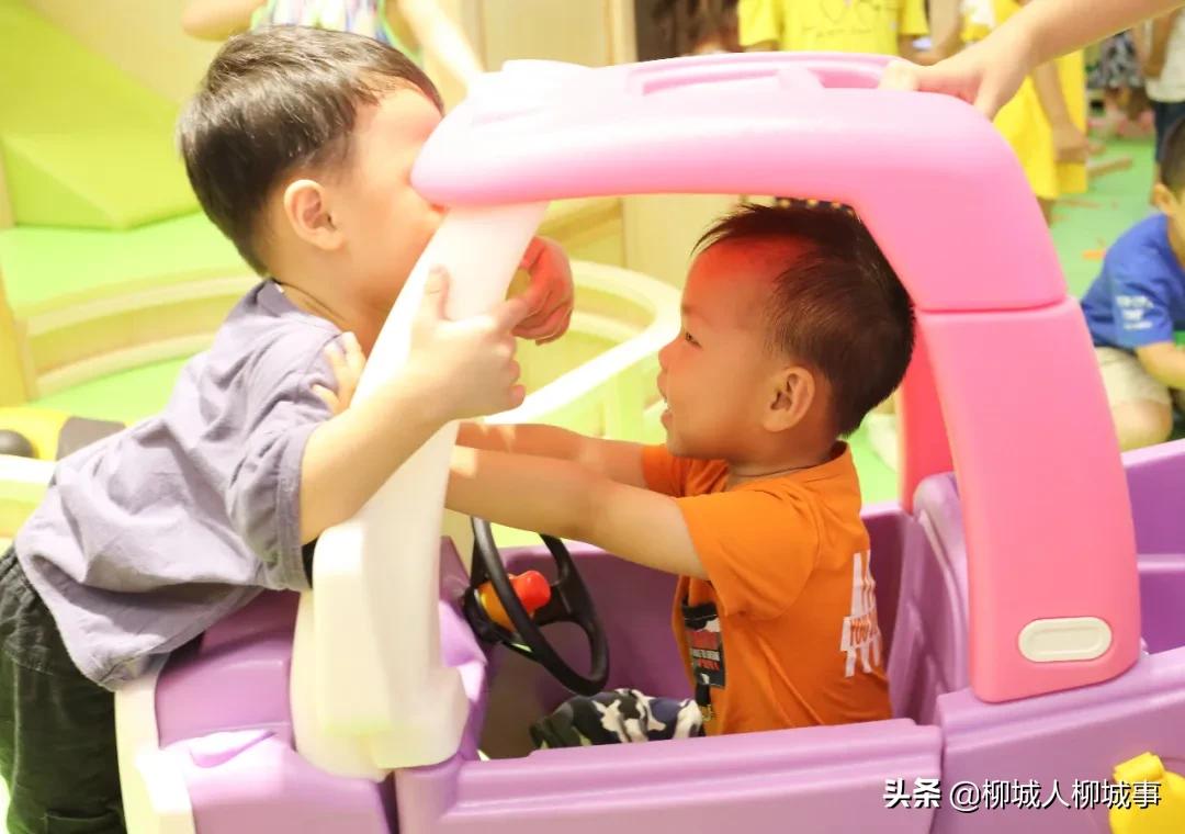 热闹非凡各种表演视频,热闹非凡的活动