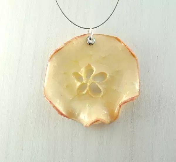 她把水果变成了“宝石”，6年卖出3143件，成美国最畅销的首饰