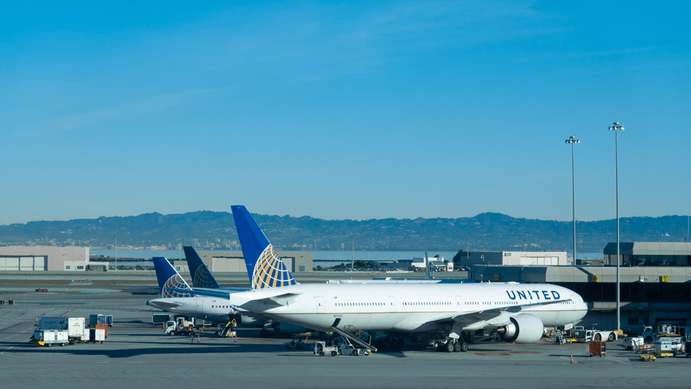 美国联合航空攻略,美国航空和美国联合航空哪个好