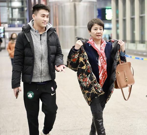 奶爸何猷君,奶爸何猷君迎25岁生日